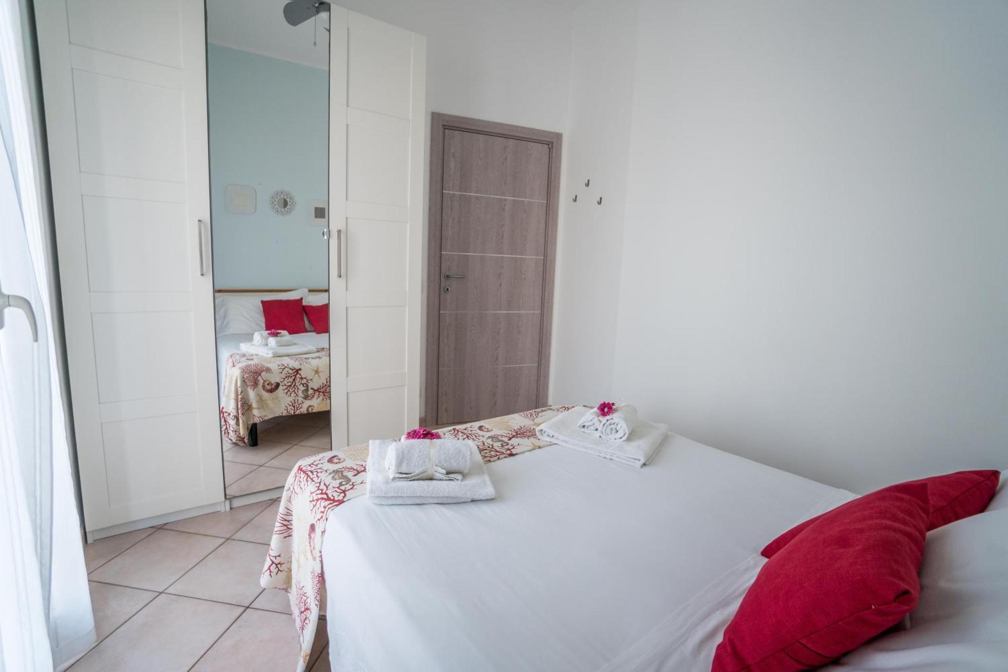 Caposud - Appartamento Salgari Marina di Ragusa Eksteriør billede